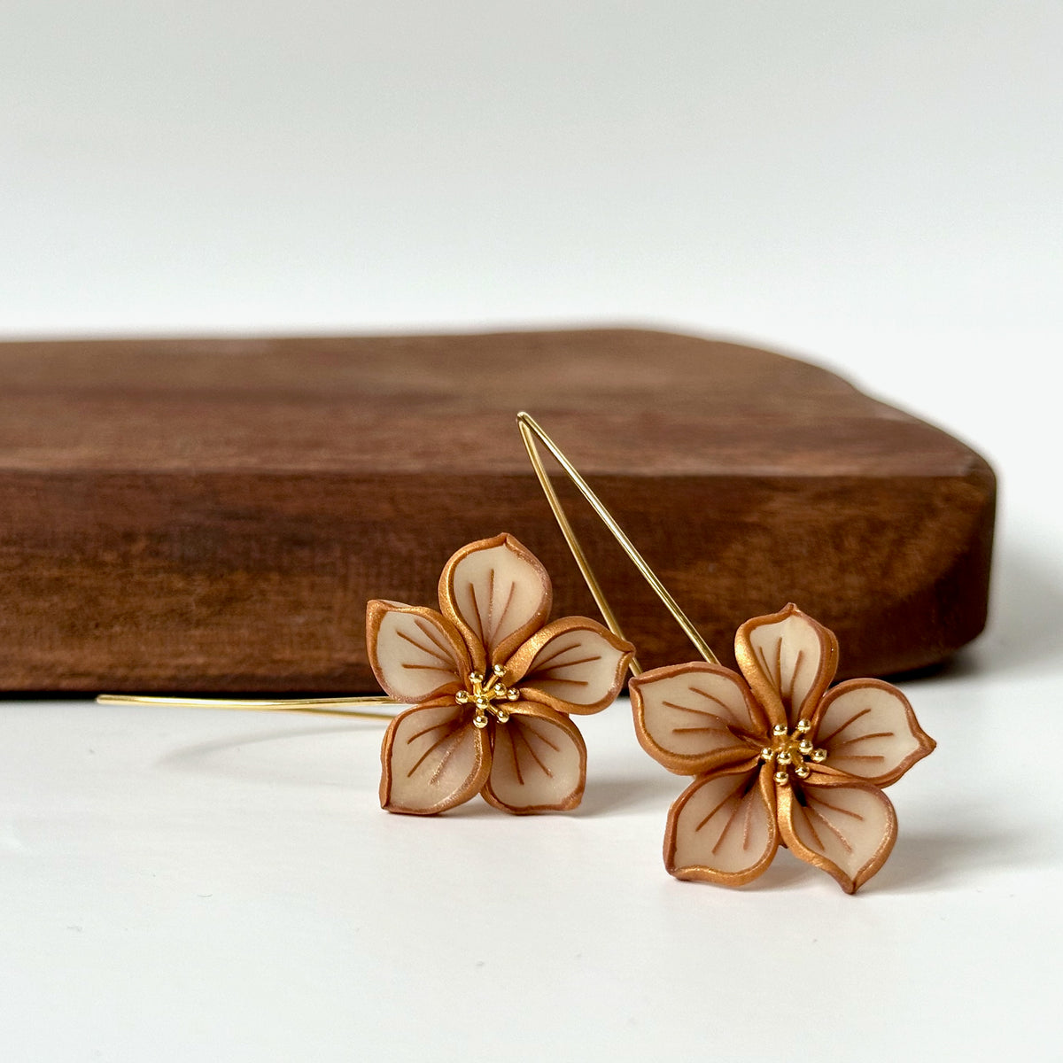 Hana Drops – Gold | Floral Earrings